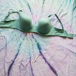 Victoria secret body by victoria lined demi 38DDD